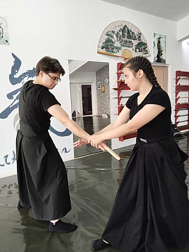 Antalya Genç Aikido Eğitimi - Hakama ve Bokken Teknikleri
